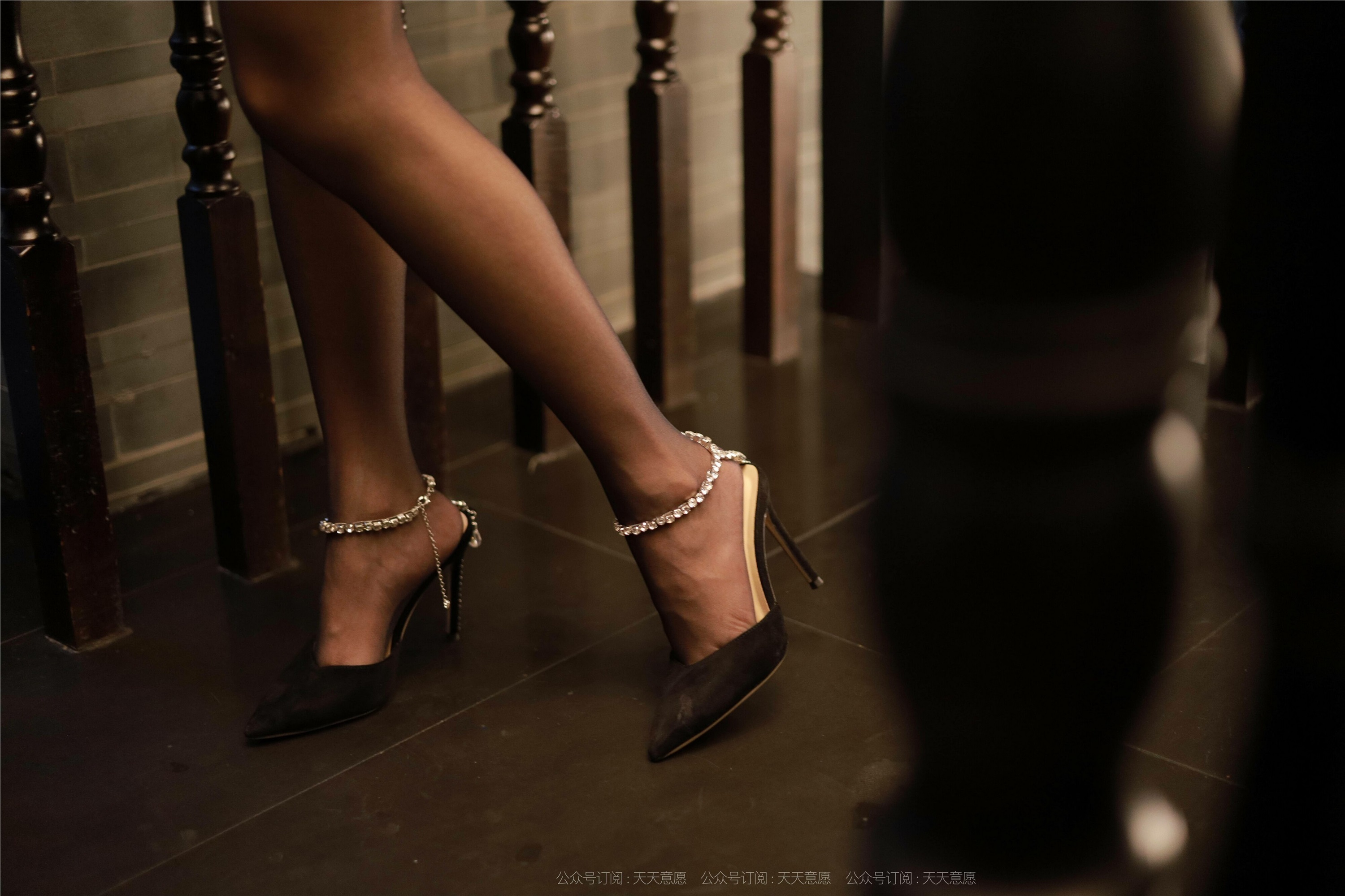 IESS异思趣向  2021.09.24 丝享家928：婉苹《迷人黑色旗袍》